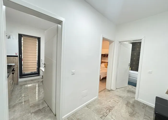 Modern - Near Plaza Mall With Balcony *