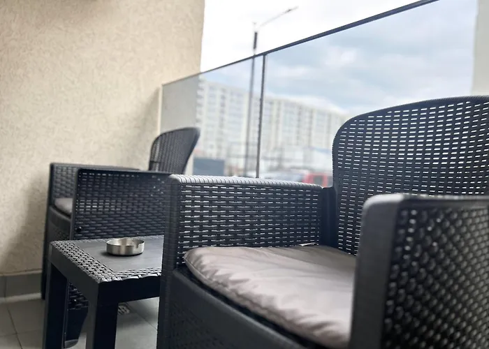 Modern - Near Plaza Mall With Balcony 부쿠레슈티