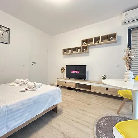 Modern - Near Plaza Mall With Balcony Βουκουρέστι