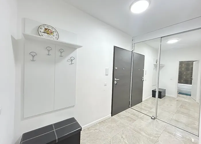 Daire Modern - Near Plaza Mall With Balcony